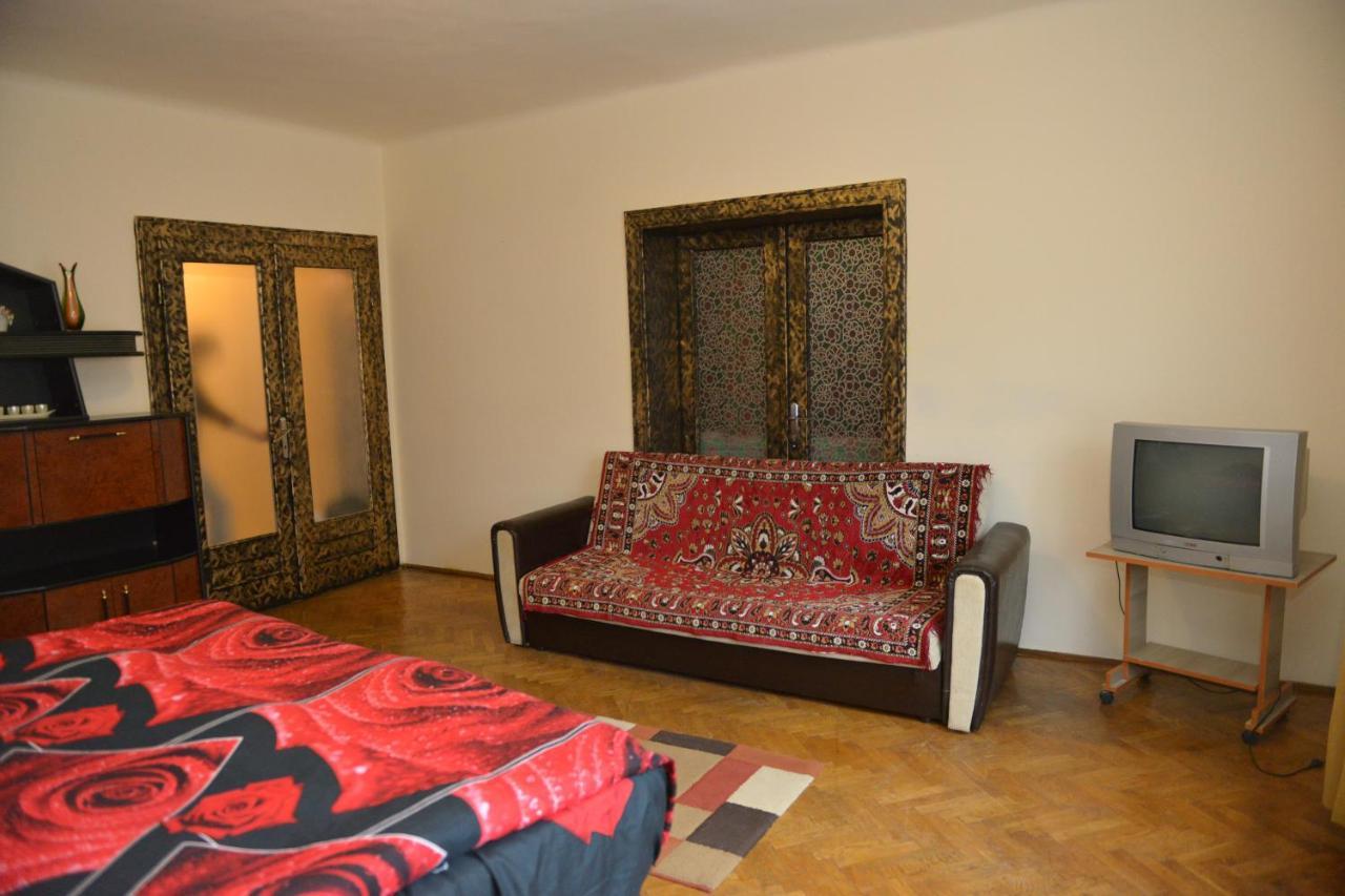 Apartament Oana Braşov Esterno foto
