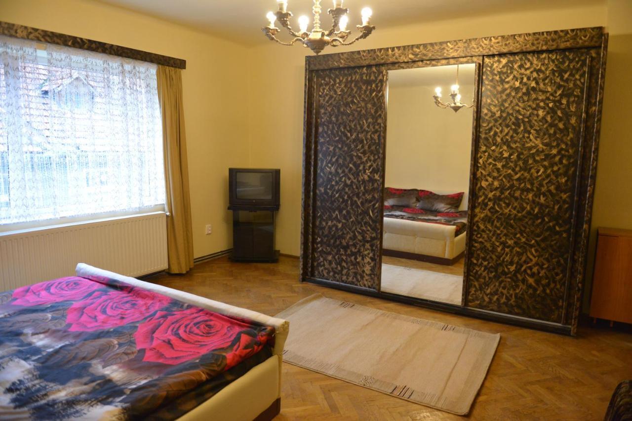 Apartament Oana Braşov Esterno foto